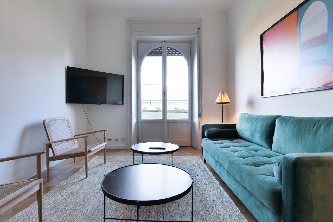 Adelaide Elegant Apartments Milano Eksteriør billede